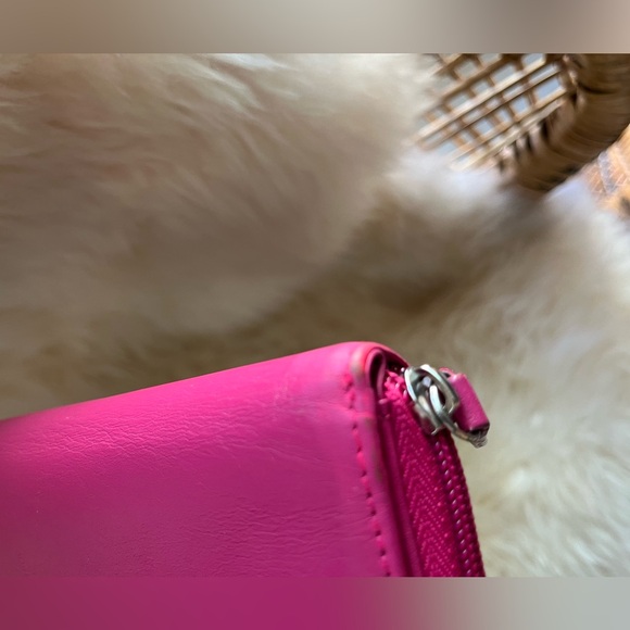 Rowallan of Scotland Sedona Raspberry Zippy Long Wallet , Soft Leather - Picture 15 of 16